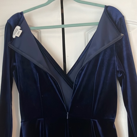 Unique Vintage Velvet Long Sleeve Dress - Picture 8 of 8